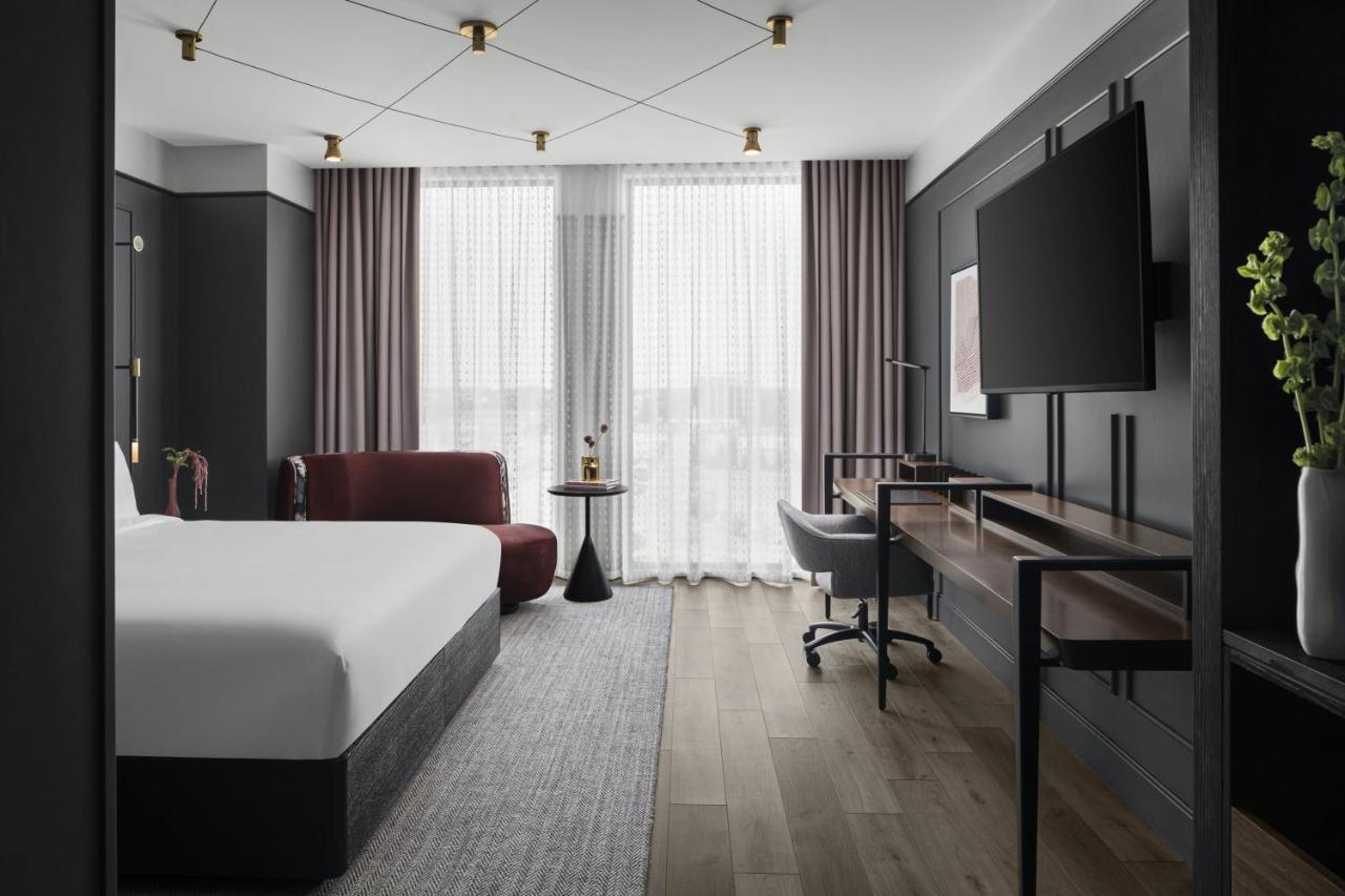 Renaissance Milwaukee West Hotel Wauwatosa Εξωτερικό φωτογραφία