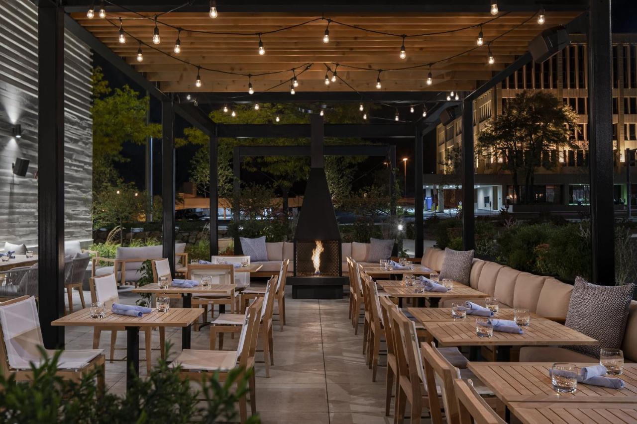 Renaissance Milwaukee West Hotel Wauwatosa Εξωτερικό φωτογραφία