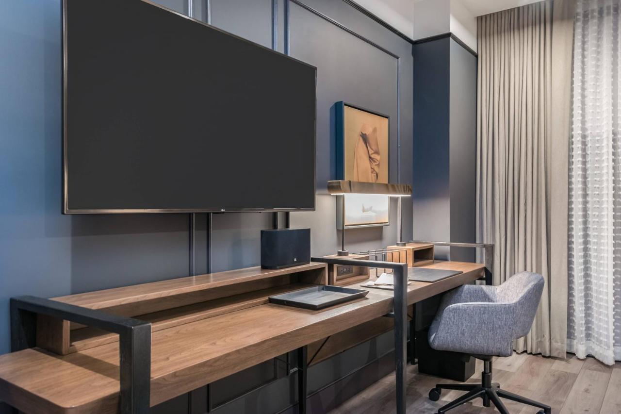 Renaissance Milwaukee West Hotel Wauwatosa Εξωτερικό φωτογραφία