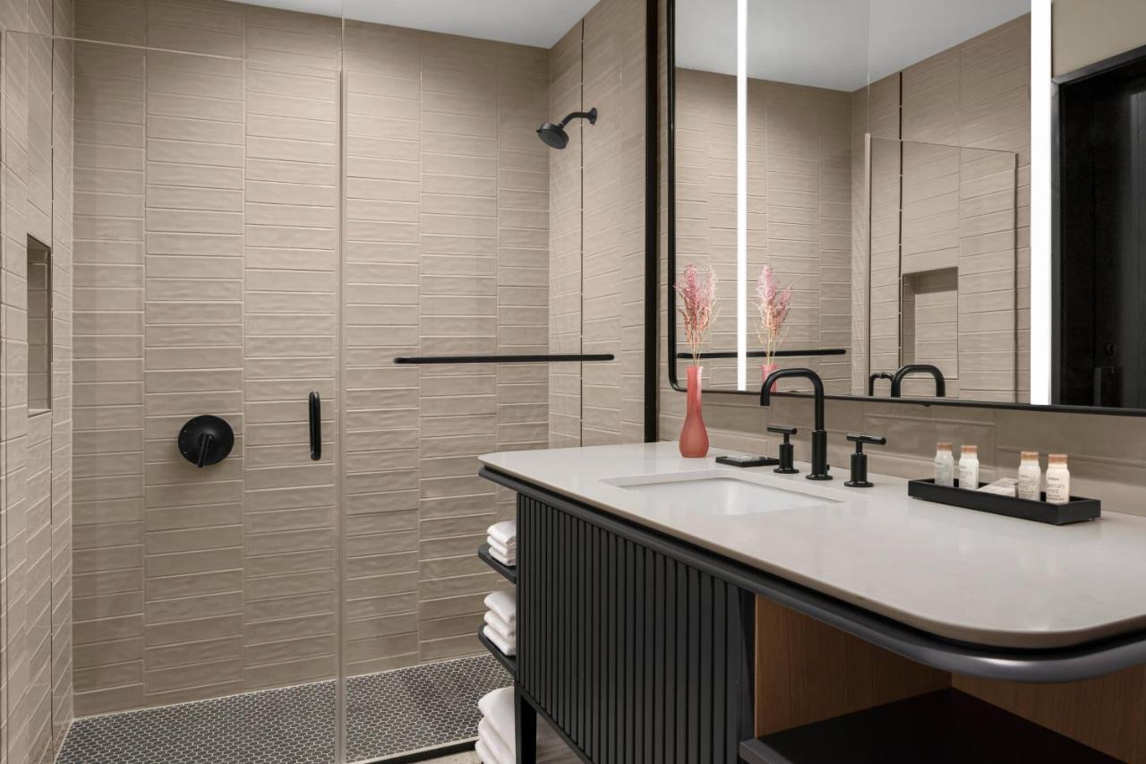 Renaissance Milwaukee West Hotel Wauwatosa Εξωτερικό φωτογραφία